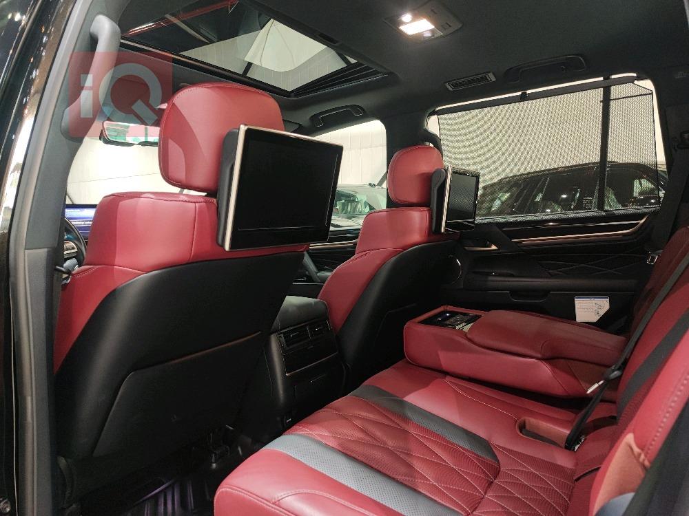 https://cdn.iqcars.ioscaled_1000127757_out.jpg